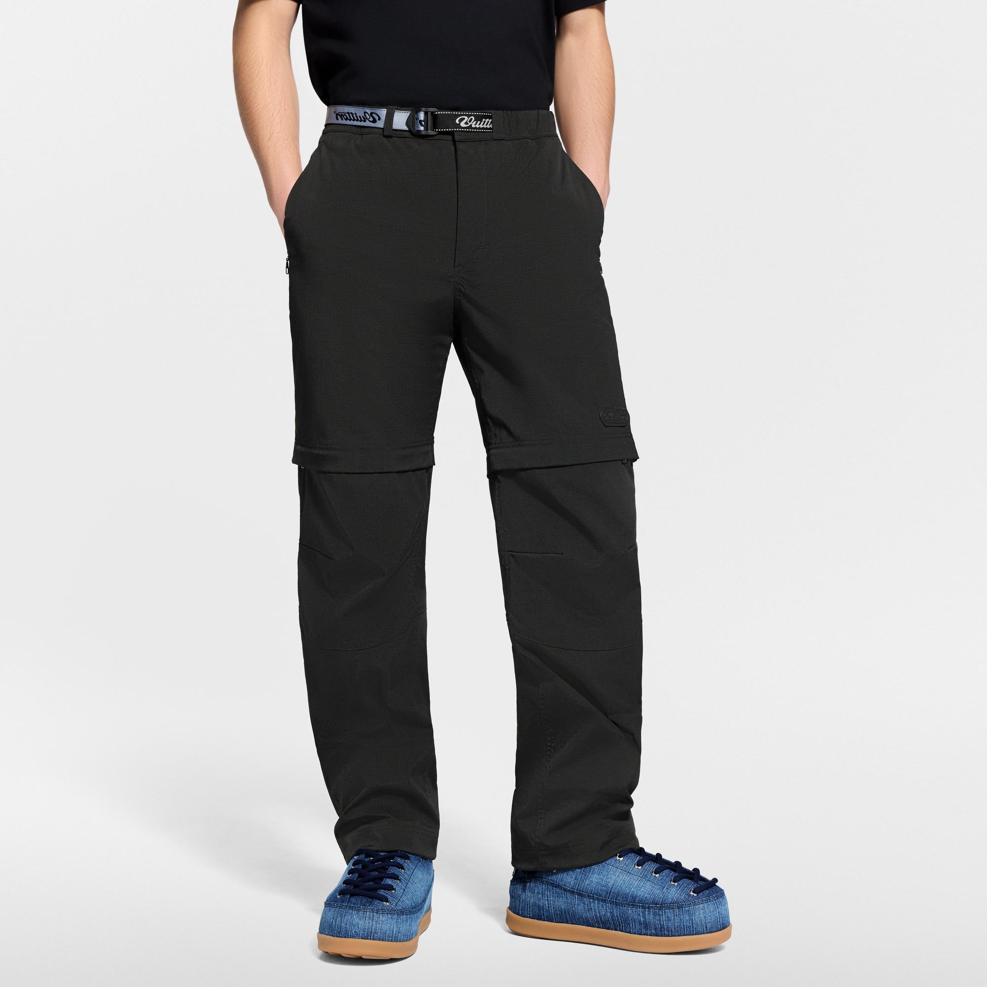  Ready-to-Wear Pants 2-In-1 Convertible Technical Ripstop Pants | Louis Vuitton ® (Product zoom)
