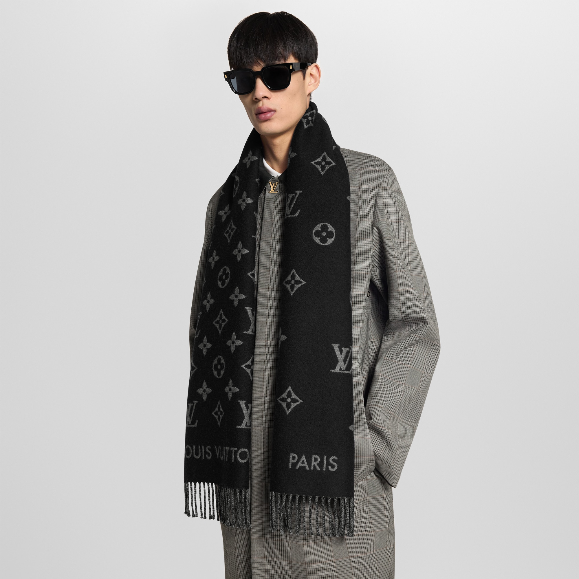 S00 Accessories Scarves All About Monogram Scarf | Louis Vuitton ® (Product zoom)