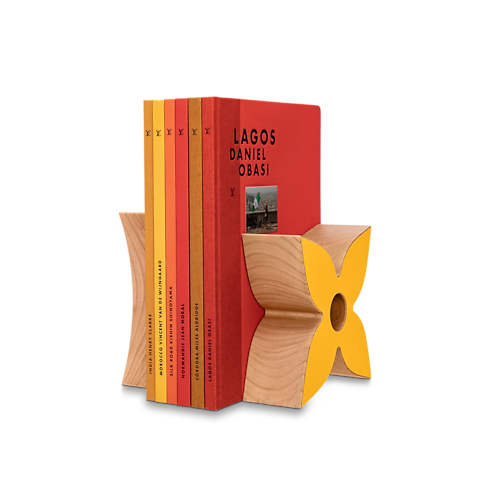 Highlights Art of Living Campaign Annie Flower Bookend | Louis Vuitton ® (Product zoom)