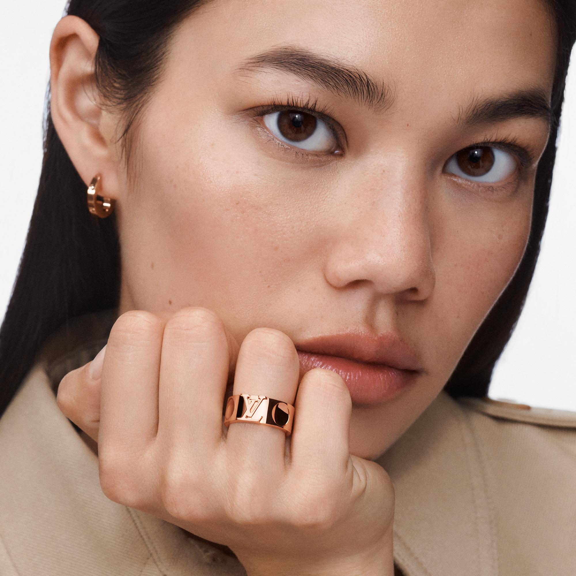  Catégories Toute la Joaillerie Bague Empreinte large, or rose | Louis Vuitton ® (Zoom produit)