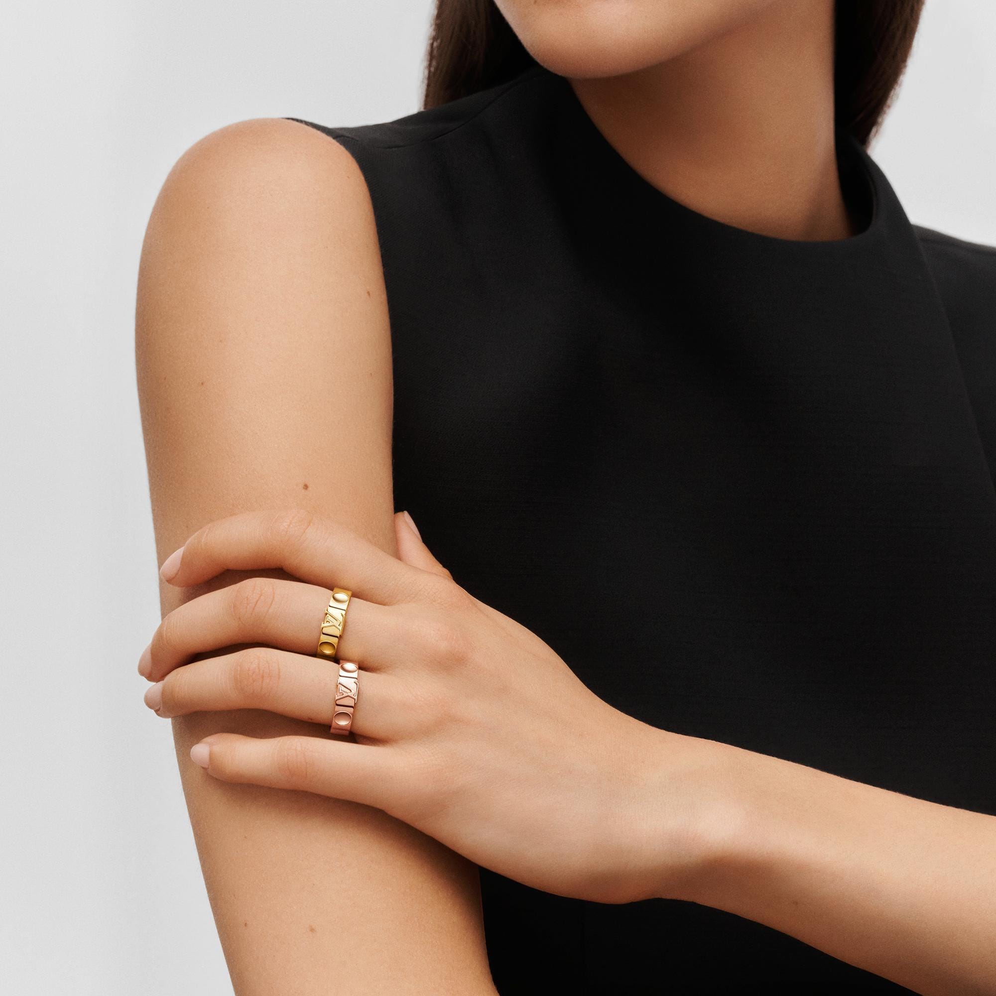  Discontinued Product Obs 12 Bague Empreinte, Or Rose | Louis Vuitton ® (Zoom produit)