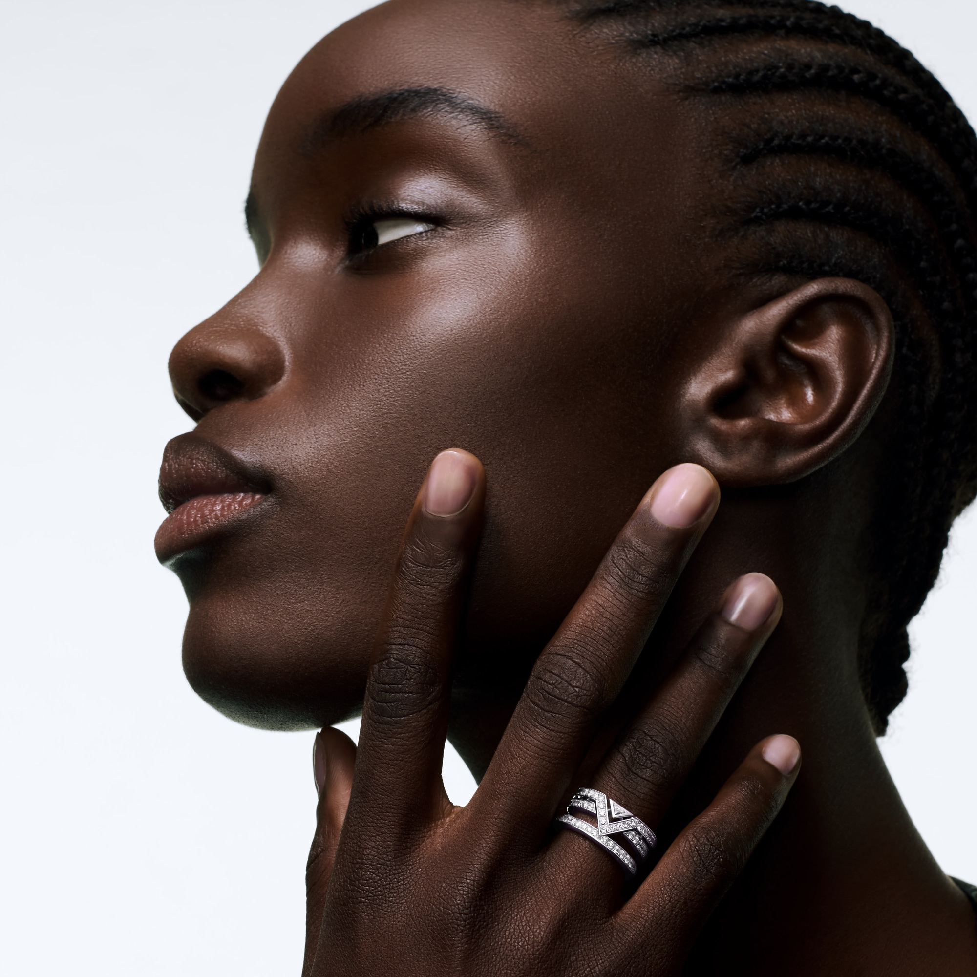  Bijoux Bagues Bague Pure V, or blanc et diamants | Louis Vuitton ® (Zoom produit)