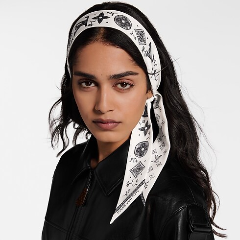 S00 Accessoires Carrés de Soie et Bandeaux Bandeau BB Monogram Romance | Louis Vuitton ® (Zoom produit)