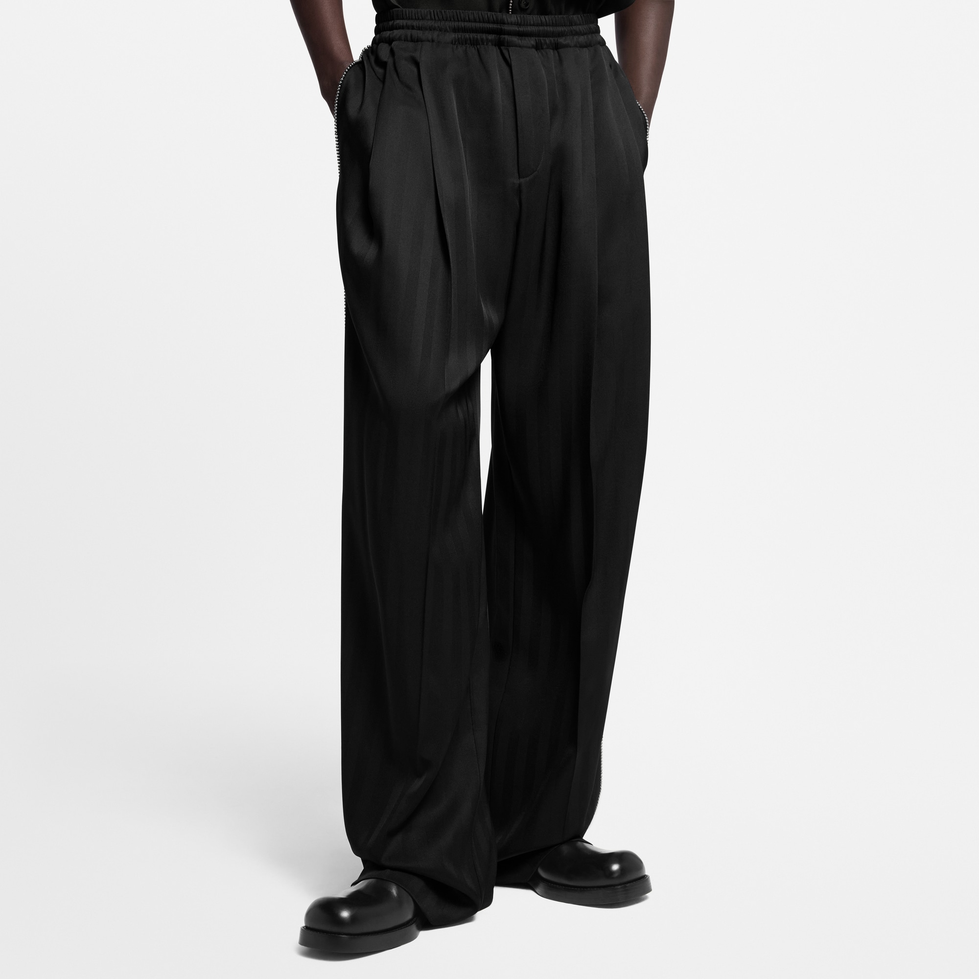  Ready-to-Wear Pants Bead-Embellished Silk Pajama Pants | Louis Vuitton ® (Product zoom)