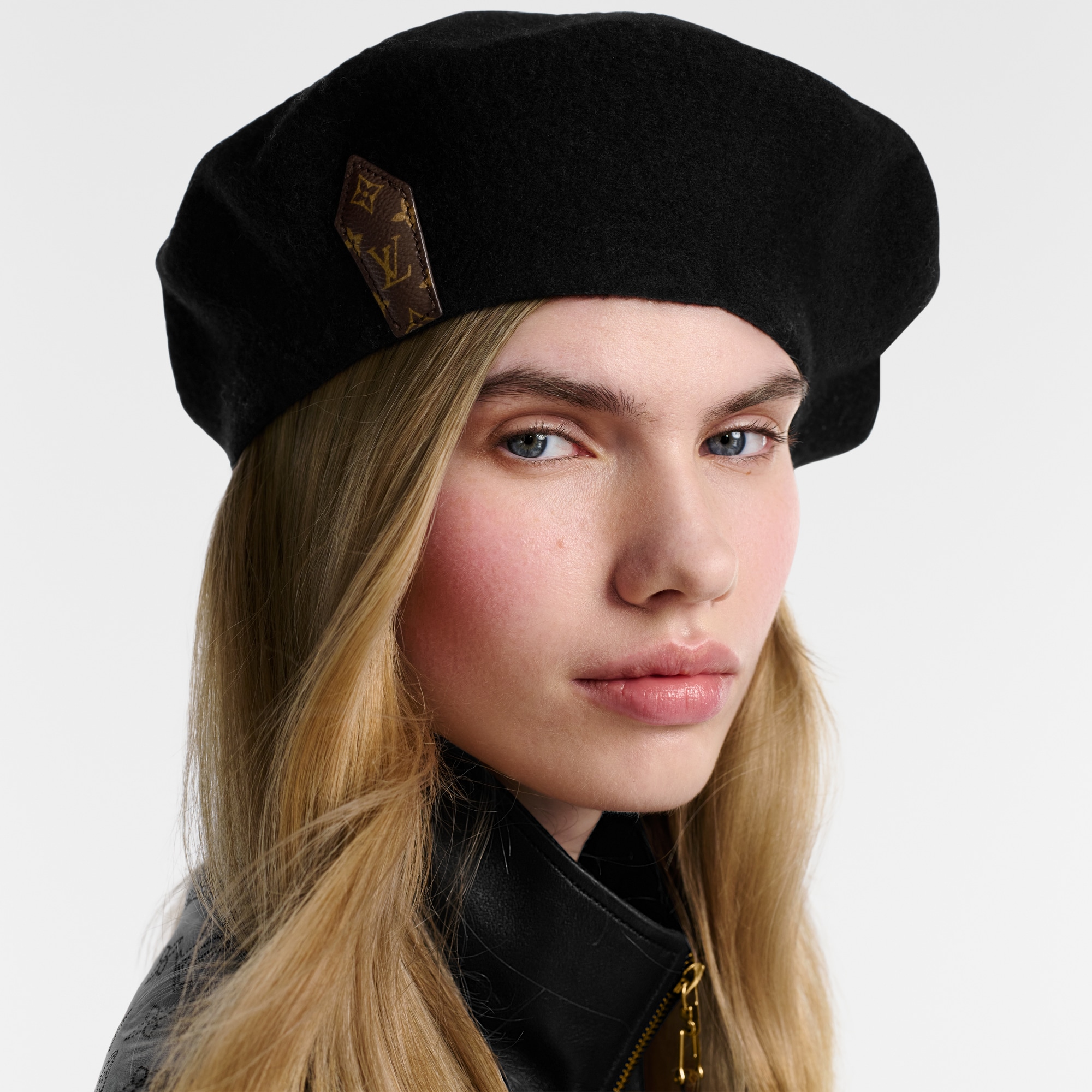 S00 Accessories Hats and Gloves Beret LV in Paris | Louis Vuitton ® (Product zoom)