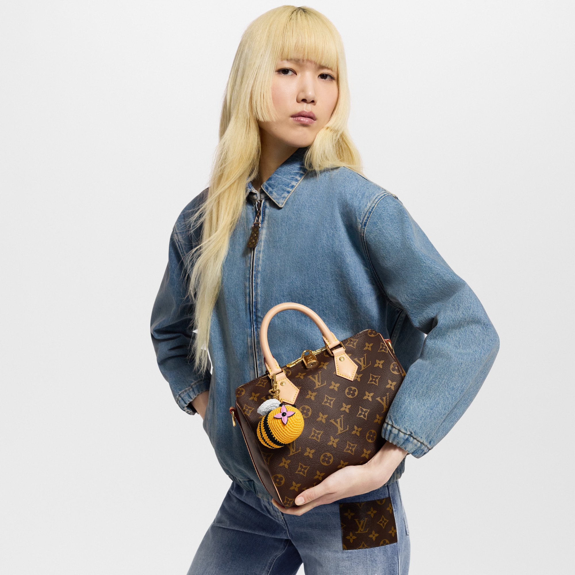 S00 Accessoires Porte-clés et Bijoux de Sac Bijou de sac Bee LV Crochet | Louis Vuitton ® (Zoom produit)