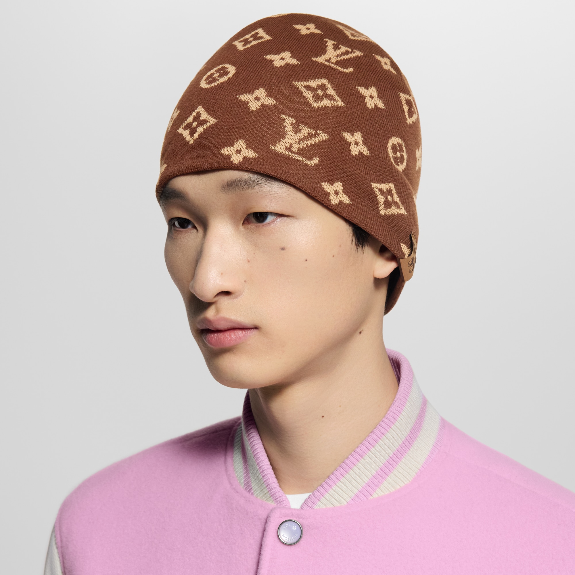 S00 Accessoires Chapeaux, Bonnets et Gants Bonnet LV Era Monogram | Louis Vuitton ® (Zoom produit)