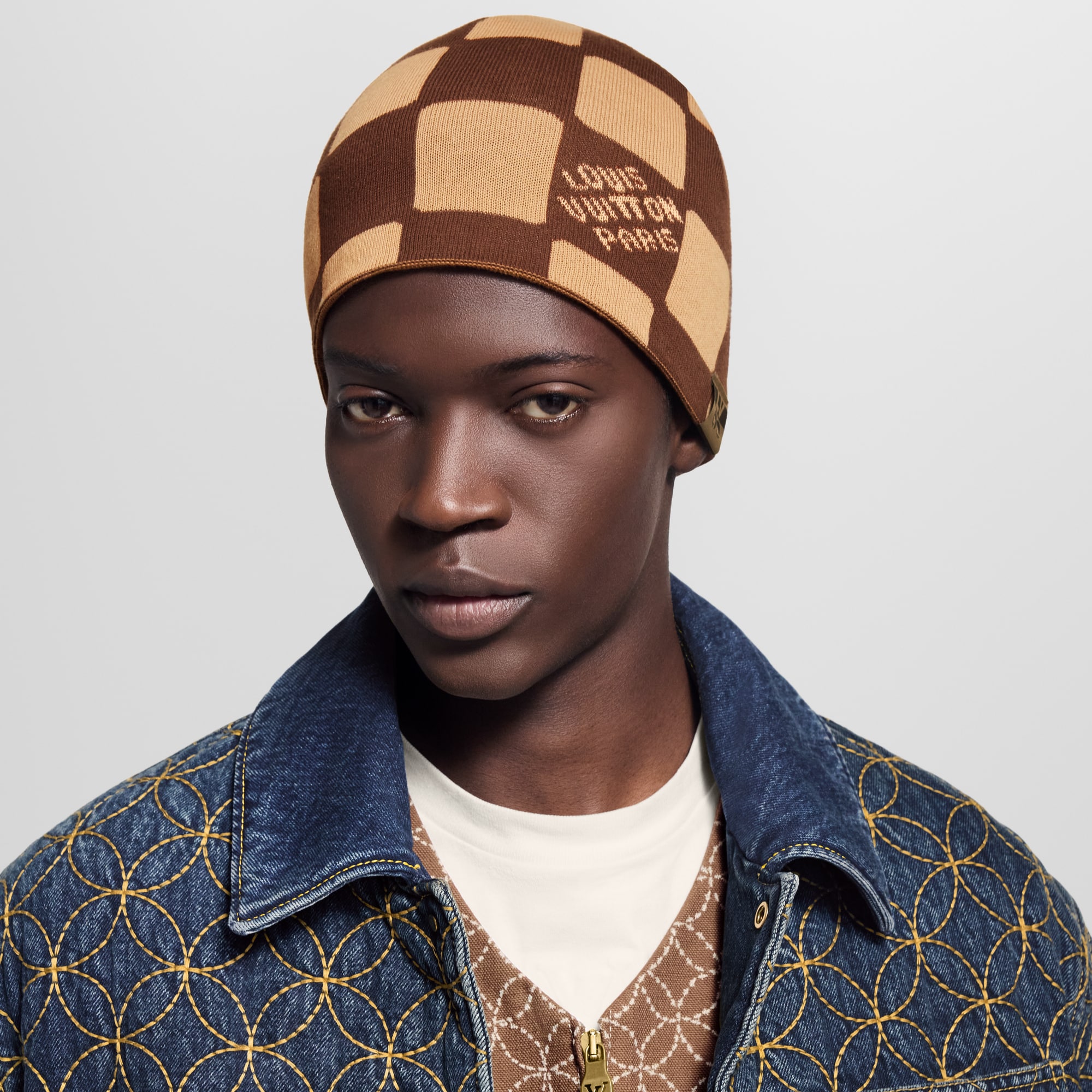 S00 Accessoires Chapeaux, Bonnets et Gants Bonnet LV Era Phriendship | Louis Vuitton ® (Zoom produit)