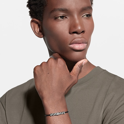 Other Leathers Accessoires Tout Accessoires Bracelet en cuir LV Braids | Louis Vuitton ® (Zoom produit)