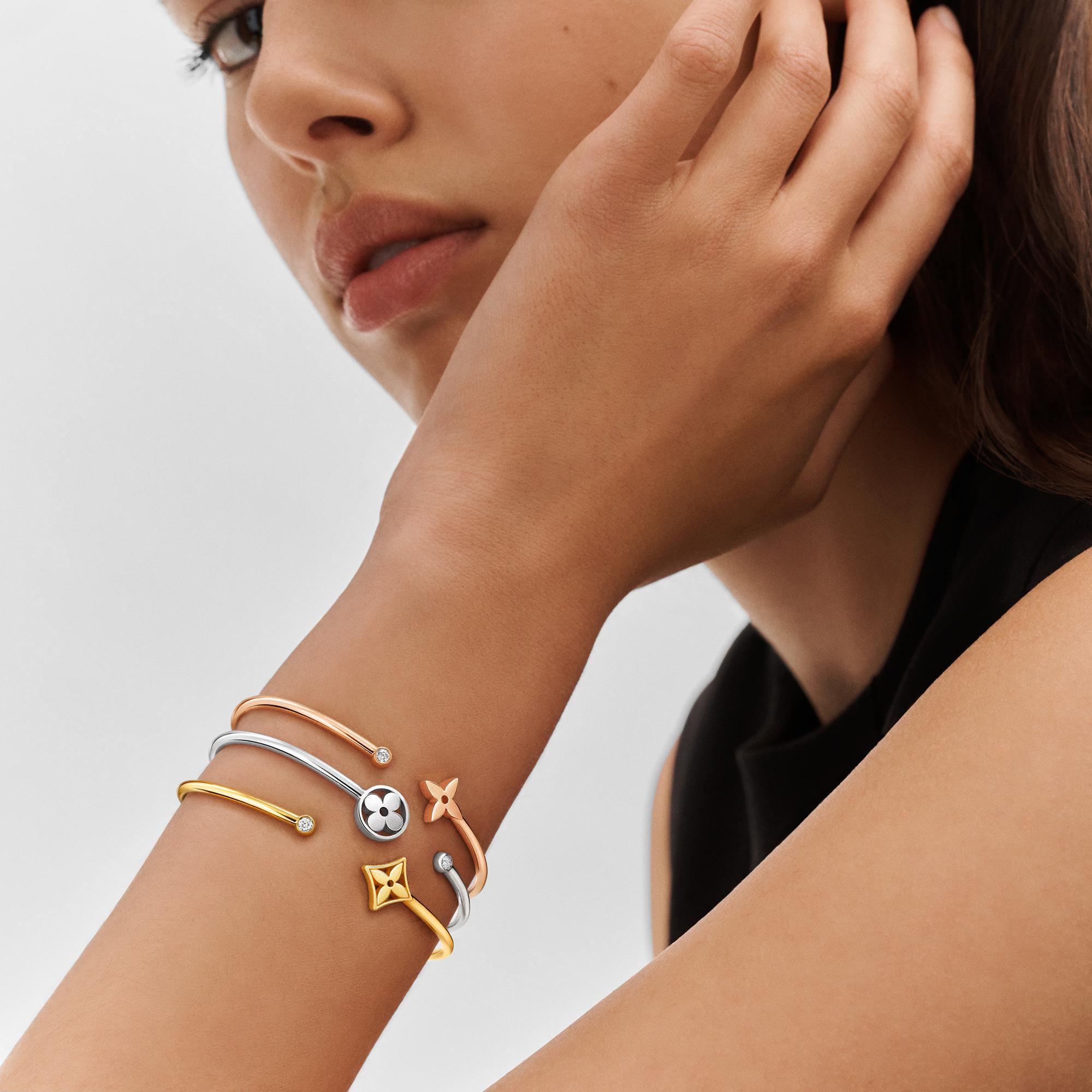  Catégories Toute la Joaillerie Bracelet Idylle Blossom Twist, or jaune | Louis Vuitton ® (Zoom produit)