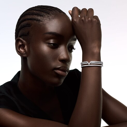 Bijoux Bracelets Bracelet Pure V, or blanc et diamants | Louis Vuitton ® (Zoom produit)