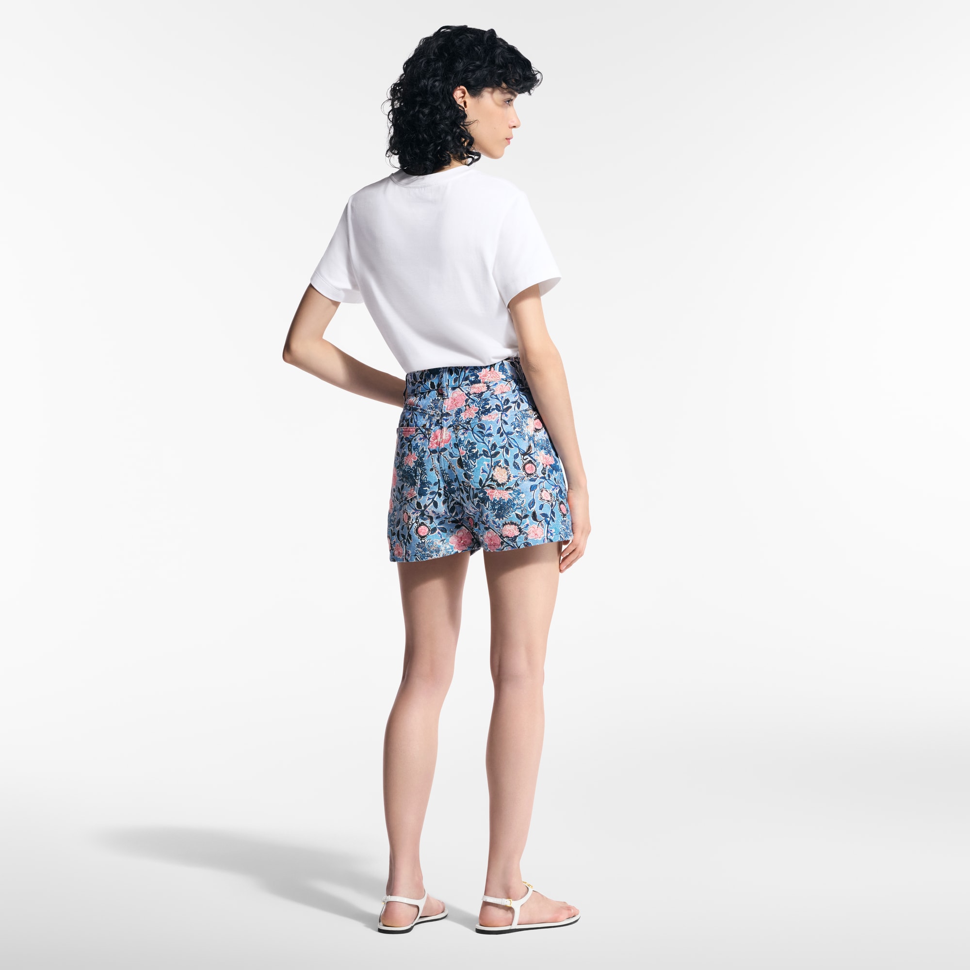  Ready-to-Wear Tops Broderie LV T-Shirt  | Louis Vuitton ® (Product zoom)