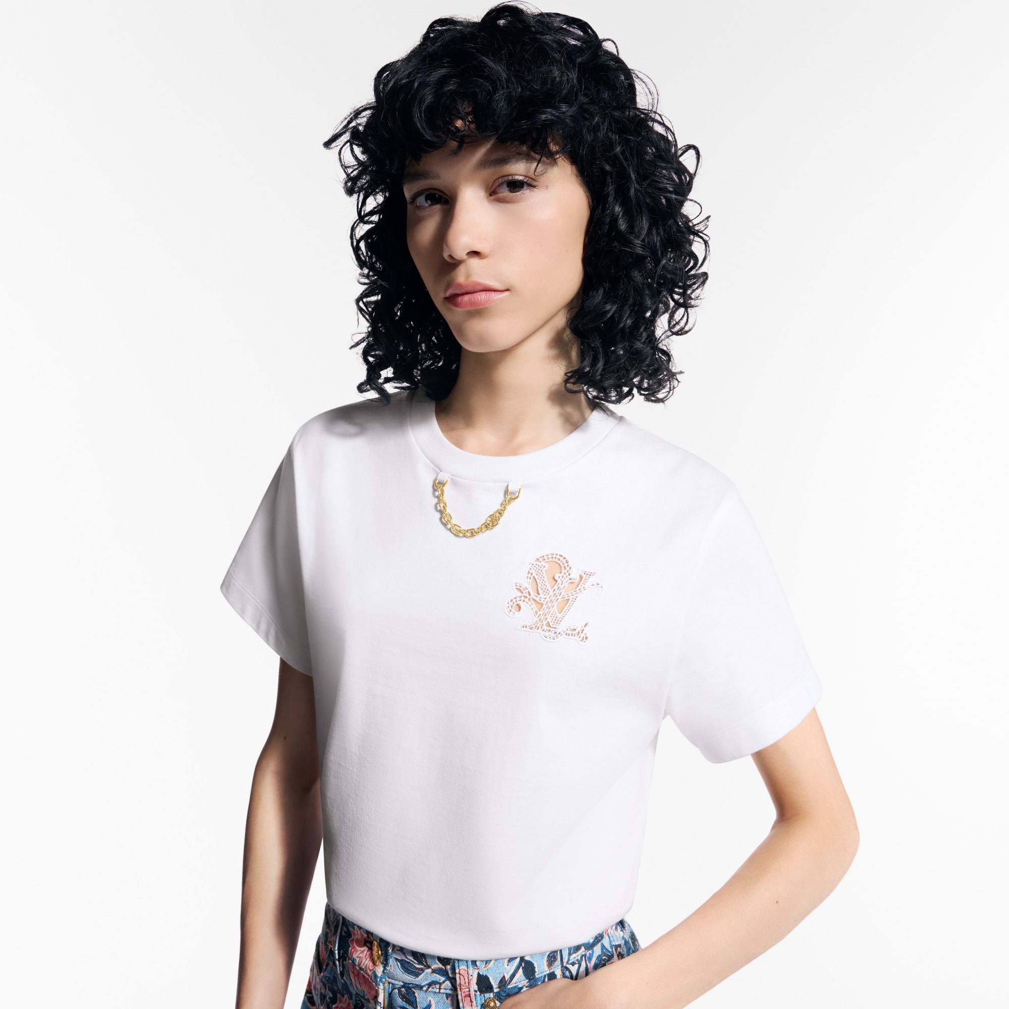  Ready-to-Wear Tops Broderie LV T-Shirt  | Louis Vuitton ® (Product zoom)