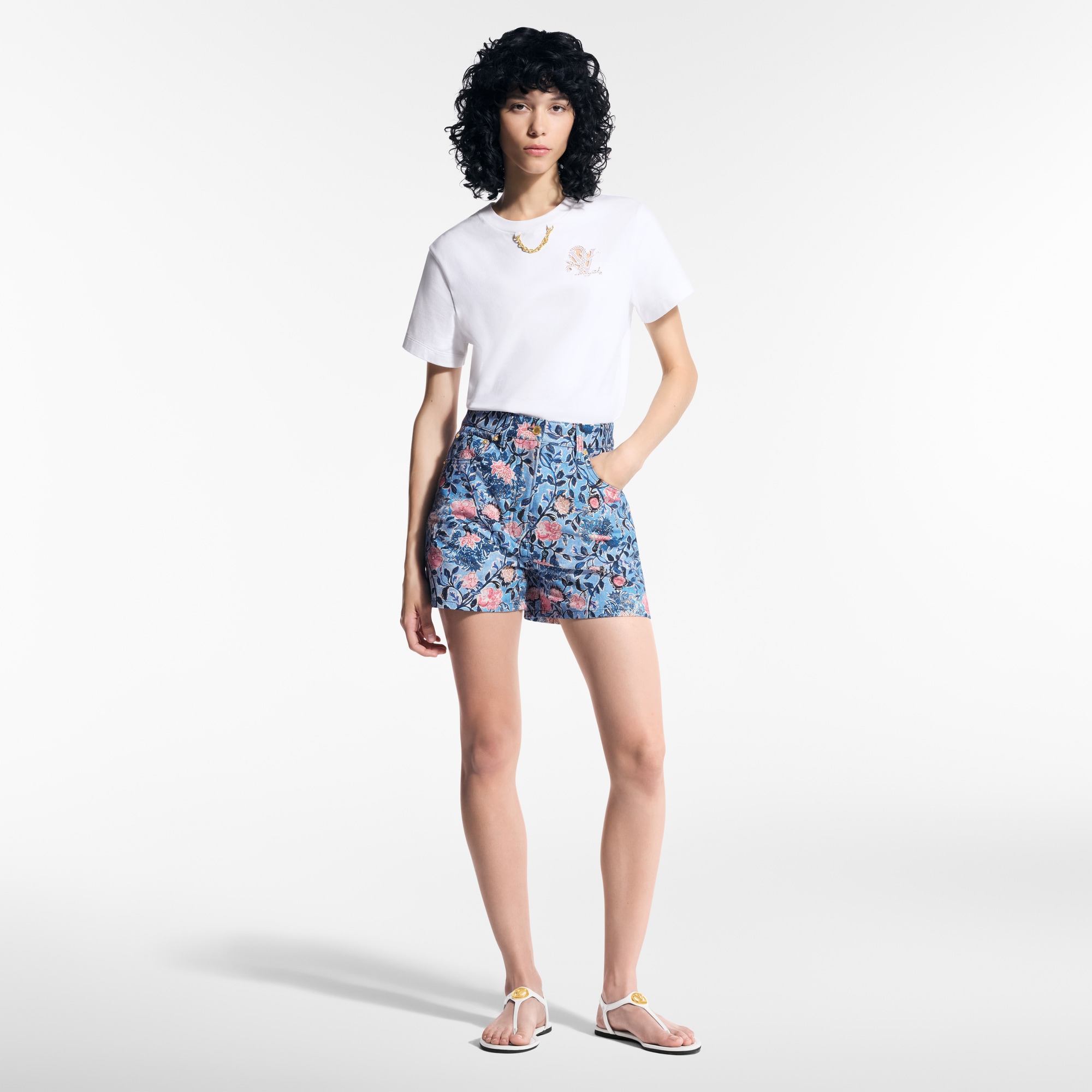  Ready-to-Wear Tops Broderie LV T-Shirt  | Louis Vuitton ® (Product zoom)