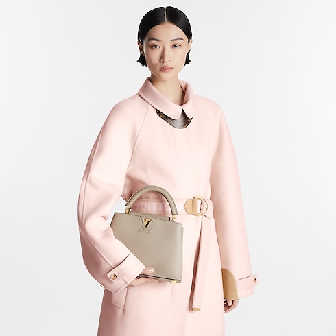 Taurillon Leather Handbags Capucines Capucines BB | Louis Vuitton ® (Product zoom)