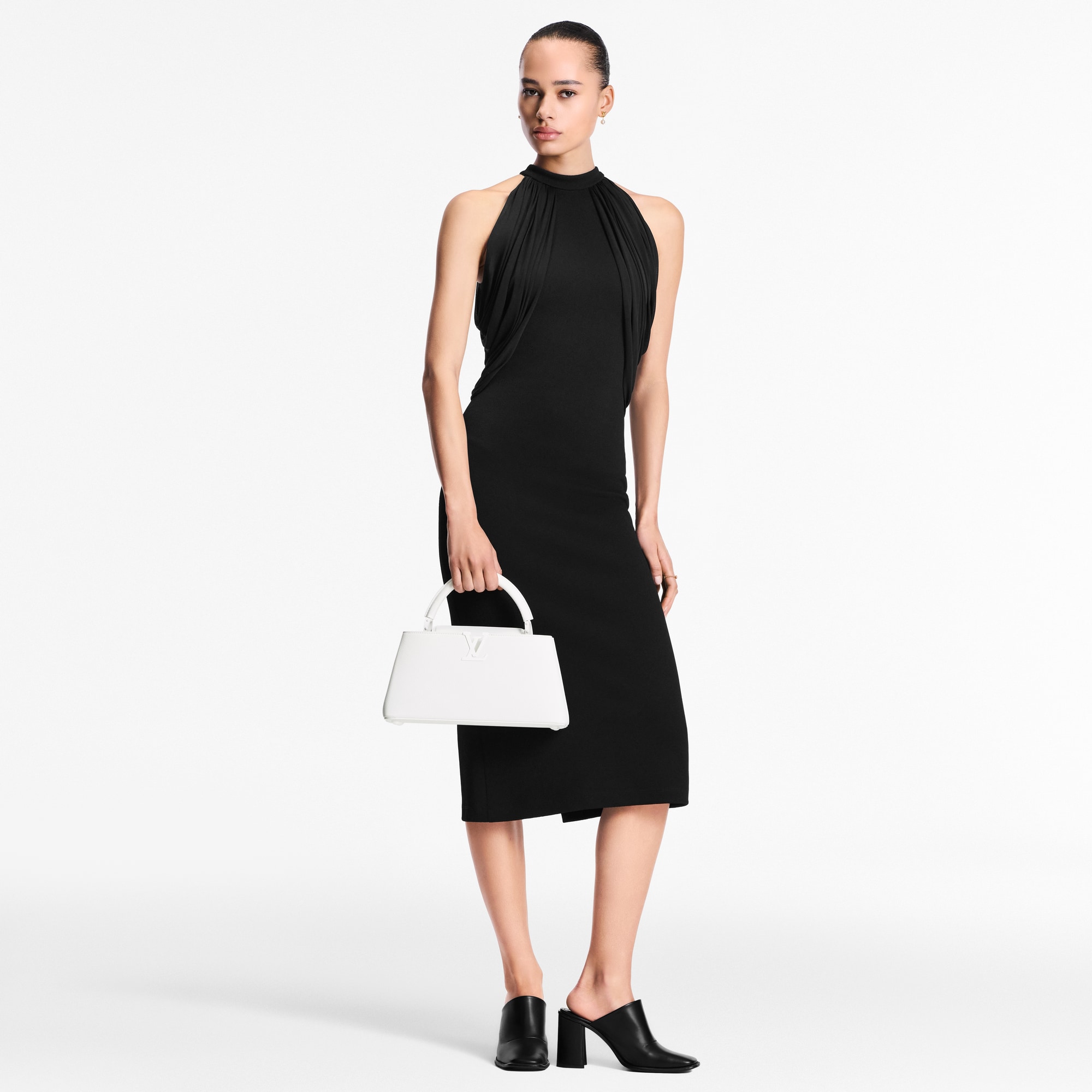 Capucines Handbags Capucines Capucines East-West MM | Louis Vuitton ® (Product zoom)