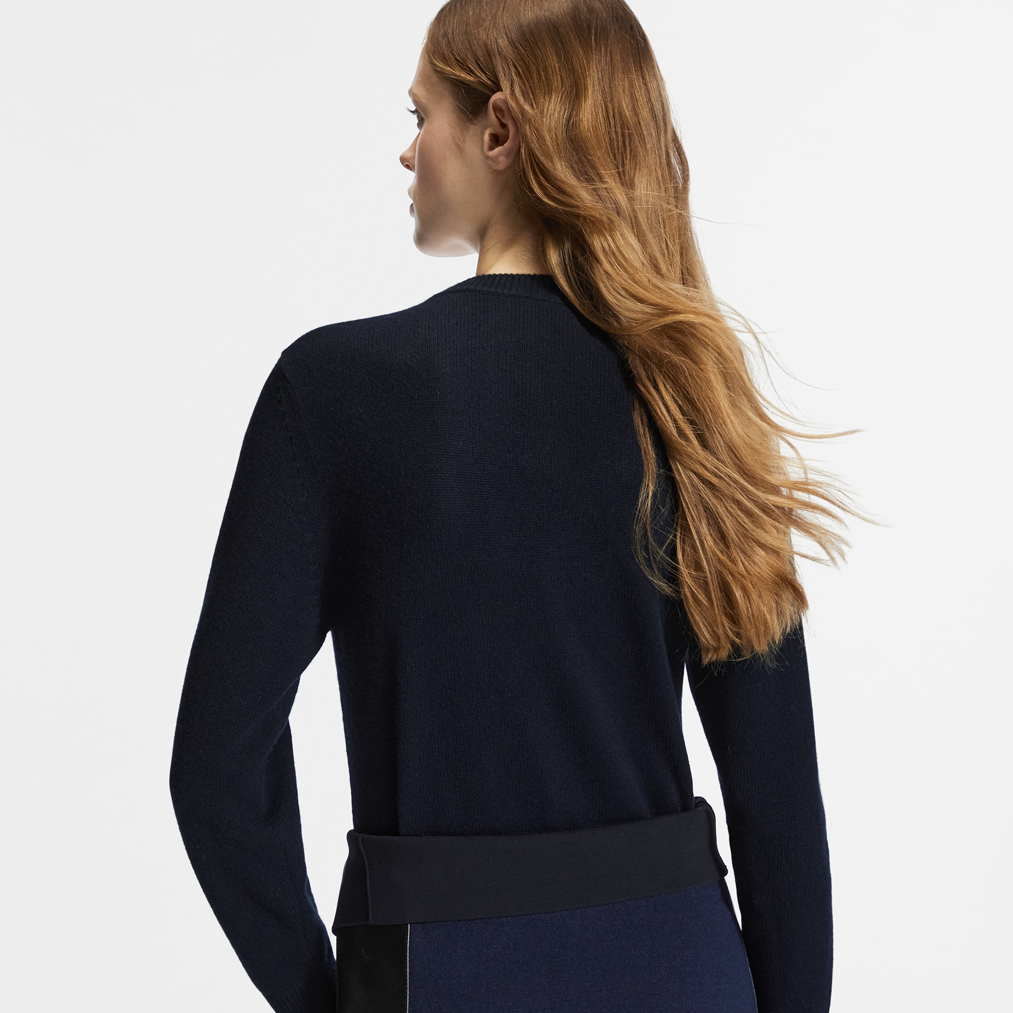  Ready-to-Wear Knitwear Chain Detail Patch Sweater | Louis Vuitton ® (Product zoom)