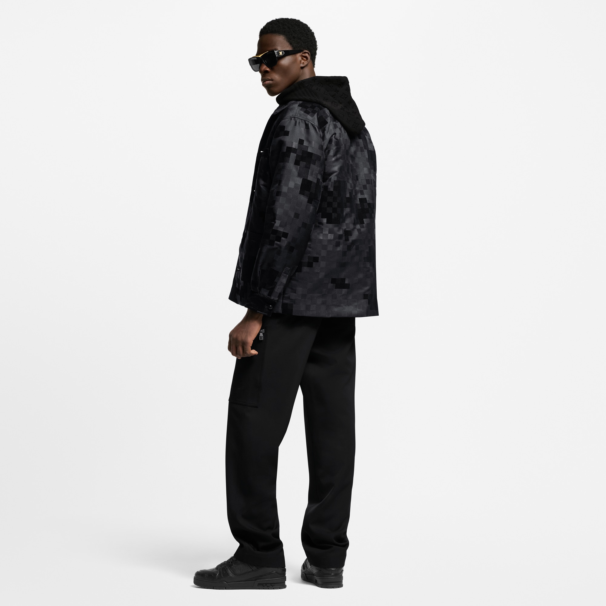  Ready-to-Wear Coats and Outerwear Chic Graphic Overshirt | Louis Vuitton ® (Product zoom)