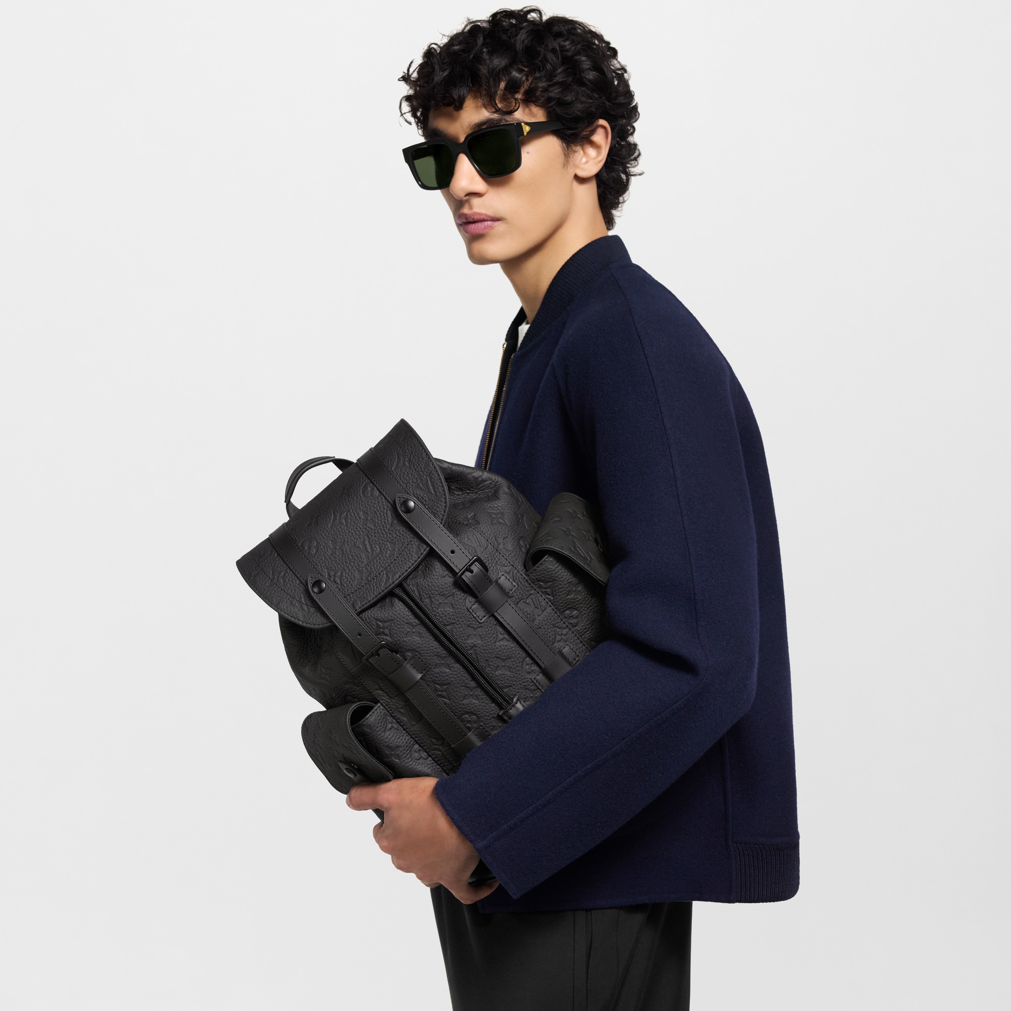 Monogram Taurillon Leather Bags All Collections Christopher PM | Louis Vuitton ® (Product zoom)