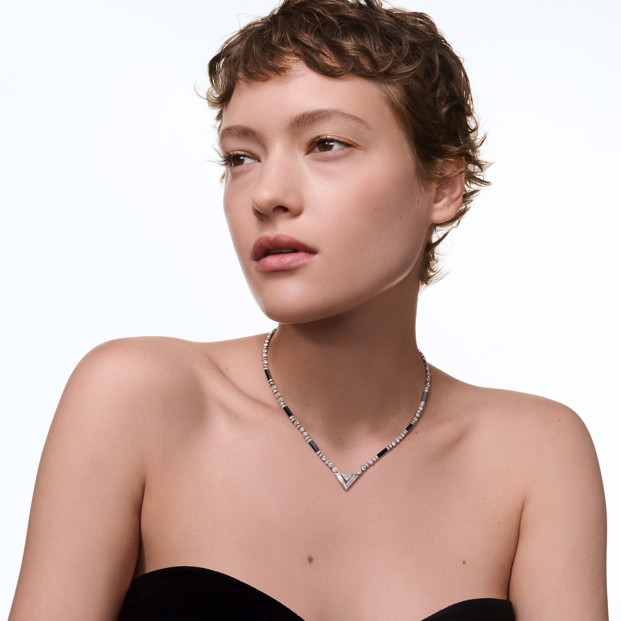  Bijoux Colliers et pendentifs Collier Pure V, or blanc, onyx et diamants | Louis Vuitton ® (Zoom produit)