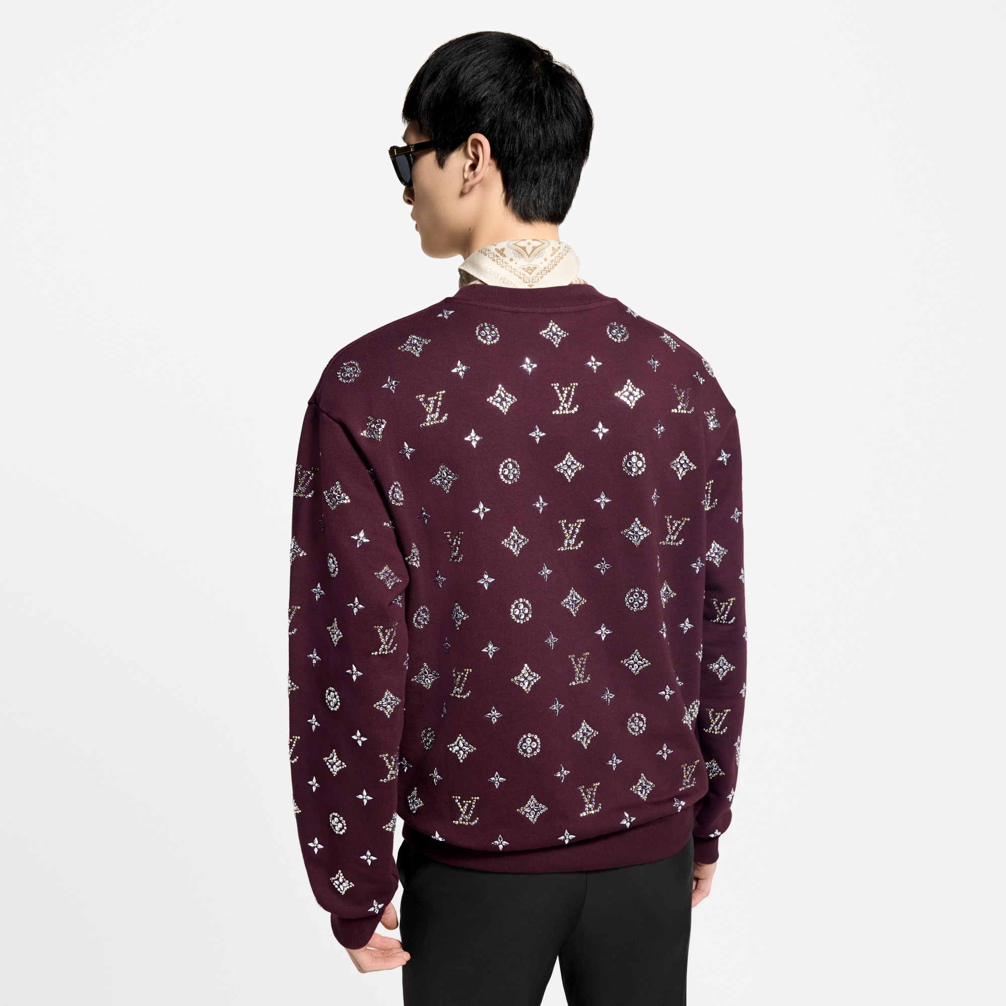  Ready-to-Wear Knitwear and Sweatshirts Crystal Monogram Crewneck | Louis Vuitton ® (Product zoom)