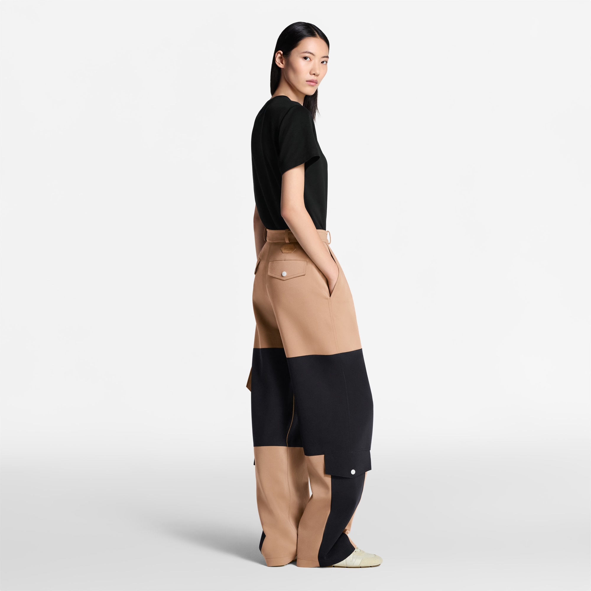  Ready-to-Wear Tops Cursive Signature T-Shirt | Louis Vuitton ® (Product zoom)