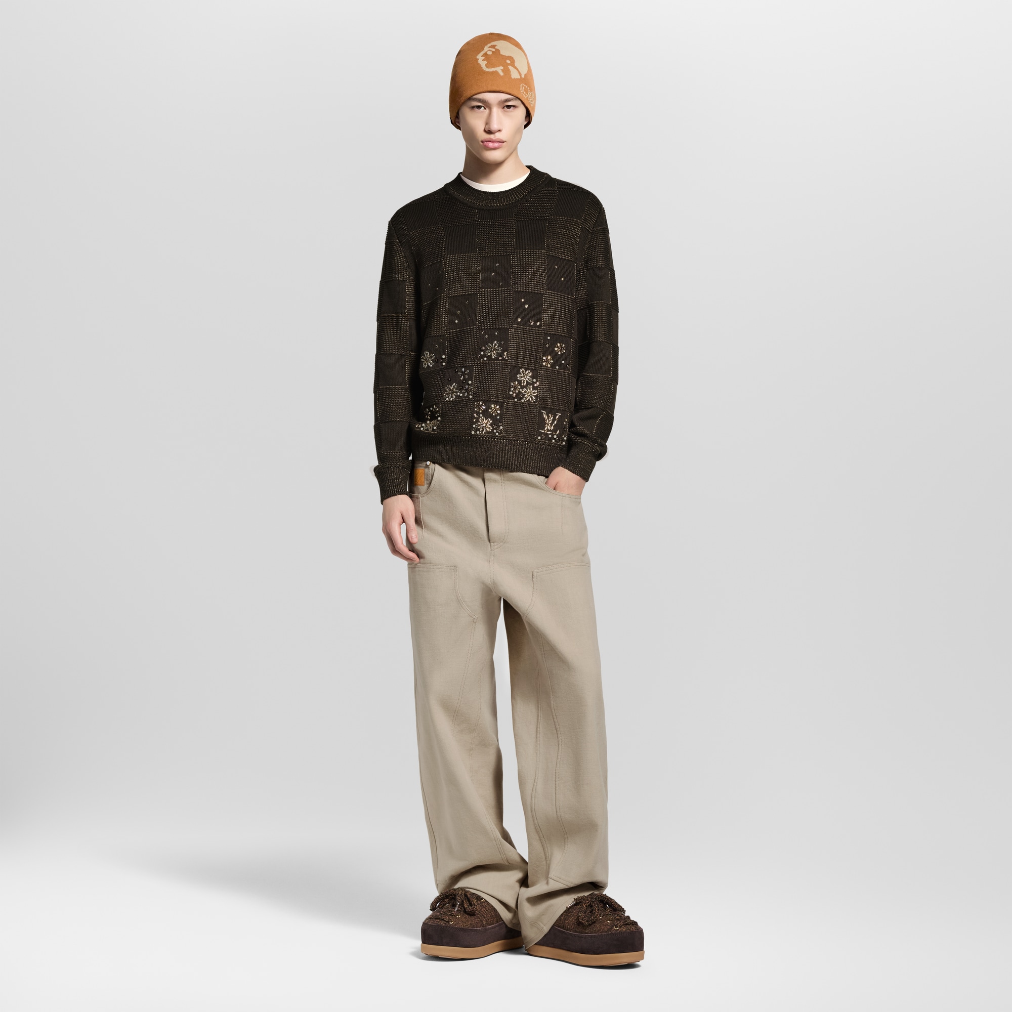  Ready-to-Wear All Ready-to-Wear Damier Embroidered Long-Sleeved Crewneck | Louis Vuitton ® (Product zoom)