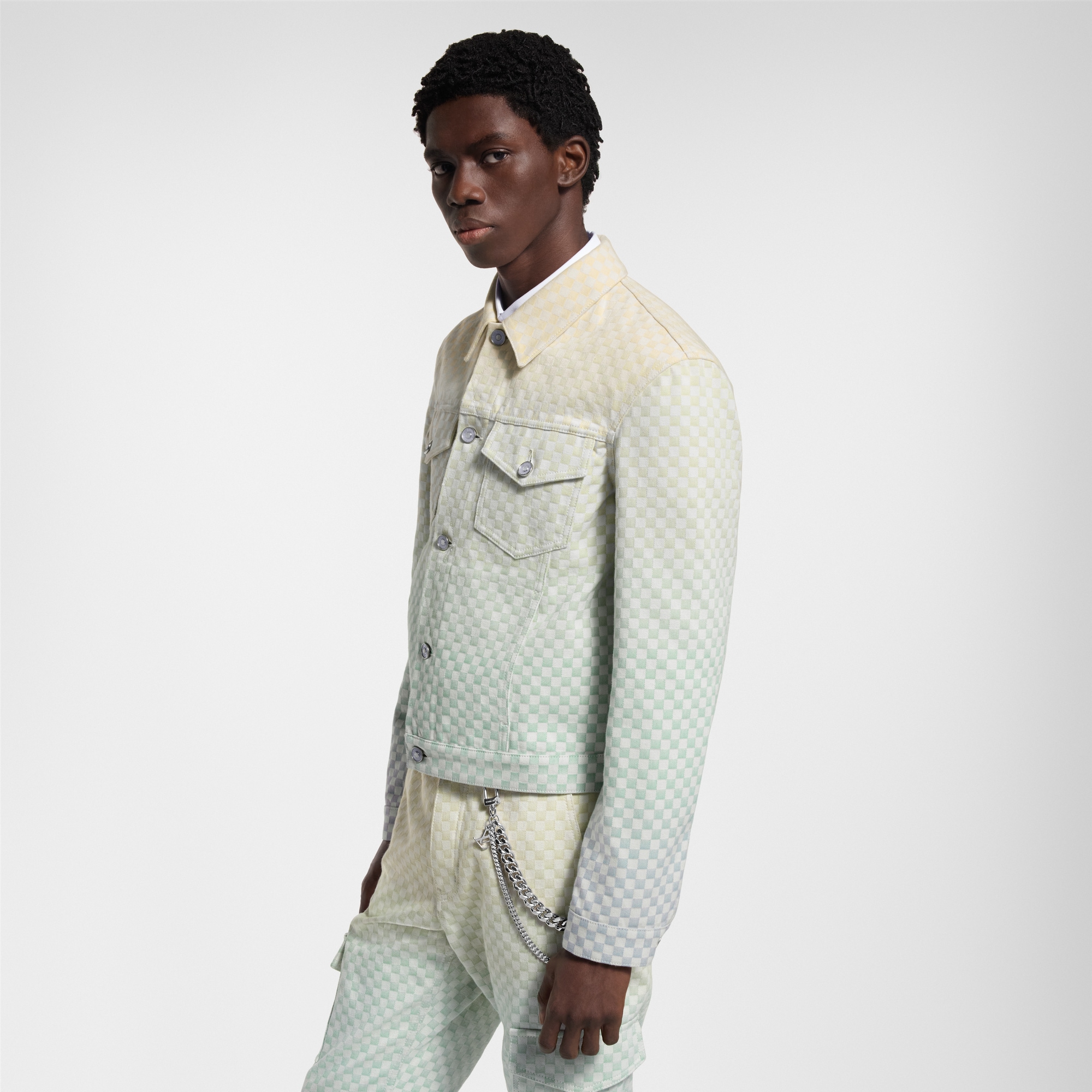  Ready-to-Wear Coats and Outerwear Damier Gradient Jacquard Denim Jacket | Louis Vuitton ® (Product zoom)