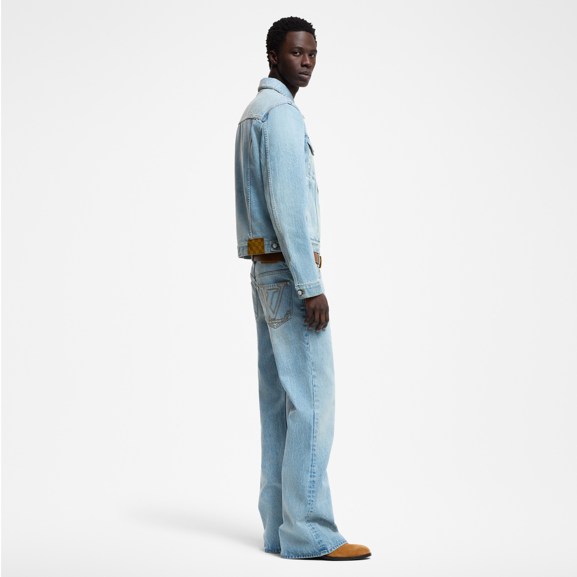  Ready-to-Wear All Ready-to-Wear Denim Trucker Jacket | Louis Vuitton ® (Product zoom)