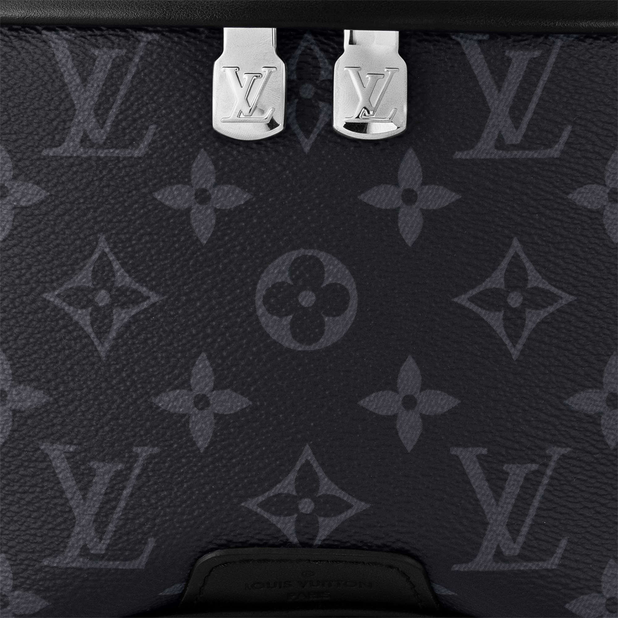 Monogram Eclipse Bags All Bags Discovery Bumbag PM | Louis Vuitton ® (Product zoom)
