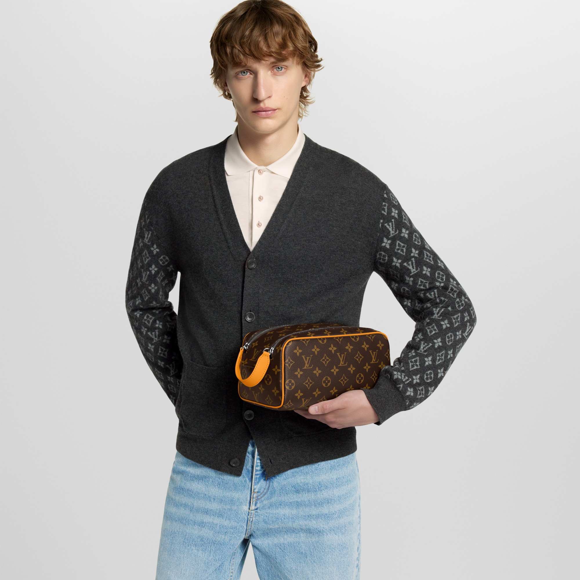 G73 Travel Travel Accessories Dopp Kit | Louis Vuitton ® (Product zoom)