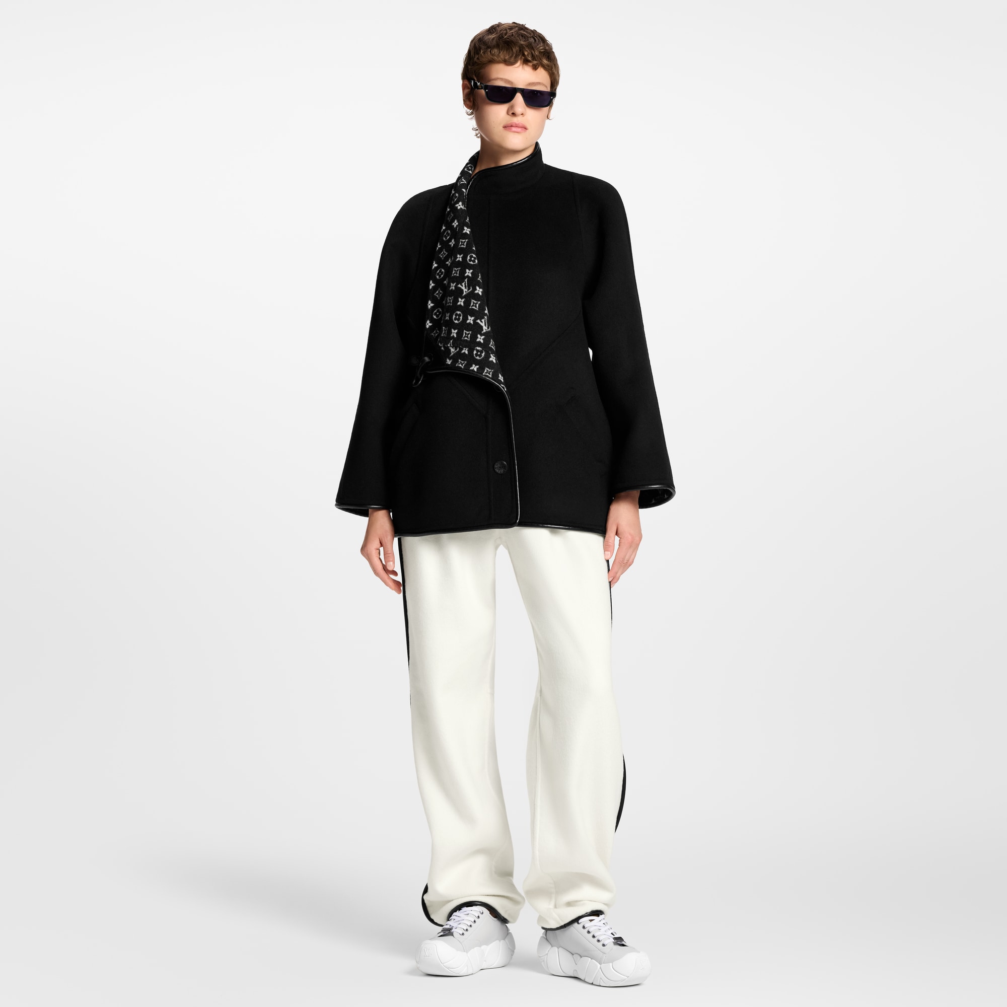  Ready-to-Wear Coats and Jackets Double Face Clip Front Coat | Louis Vuitton ® (Product zoom)