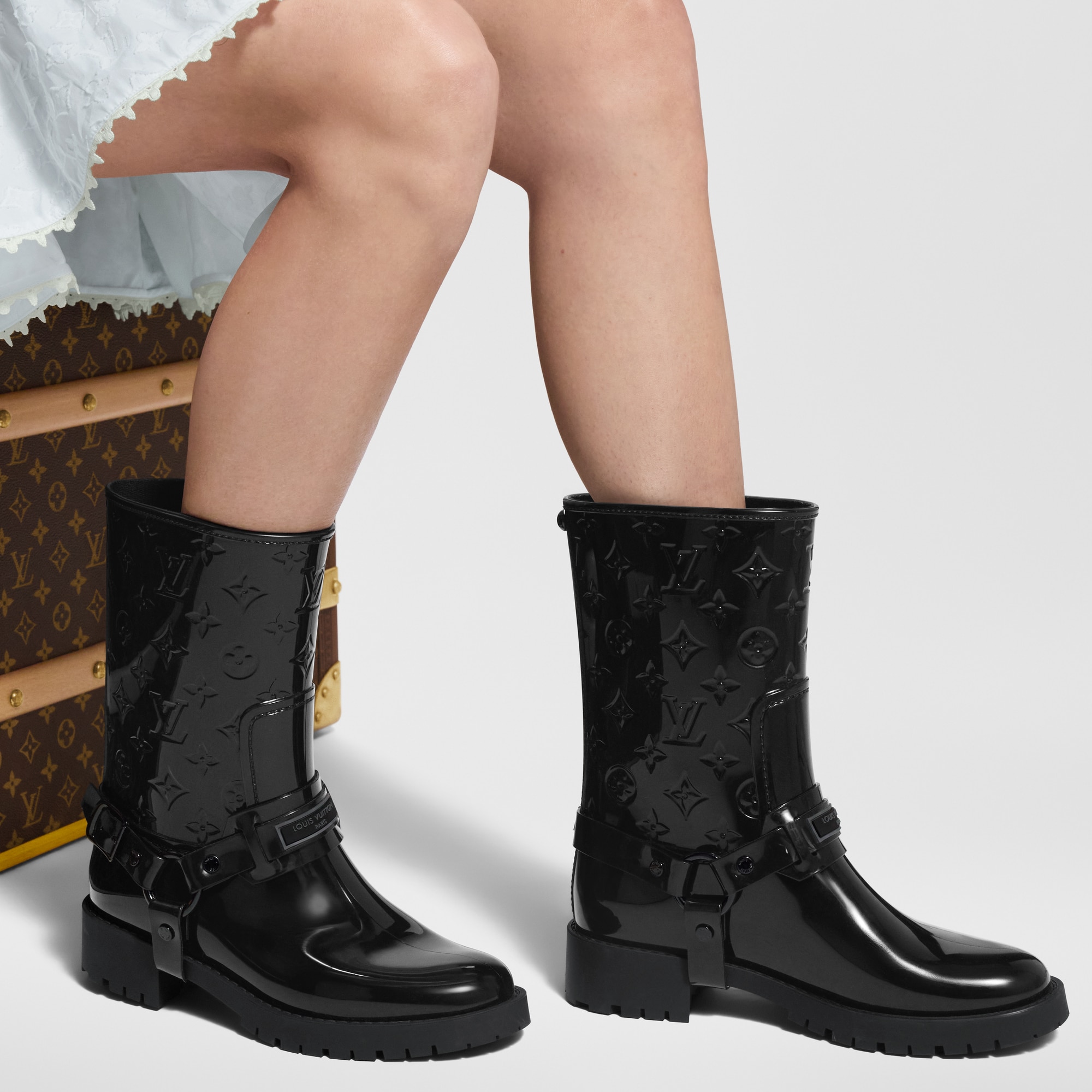  Shoes Boots and Ankle Boots Drops Flat Half Rain Boot | Louis Vuitton ® (Product zoom)