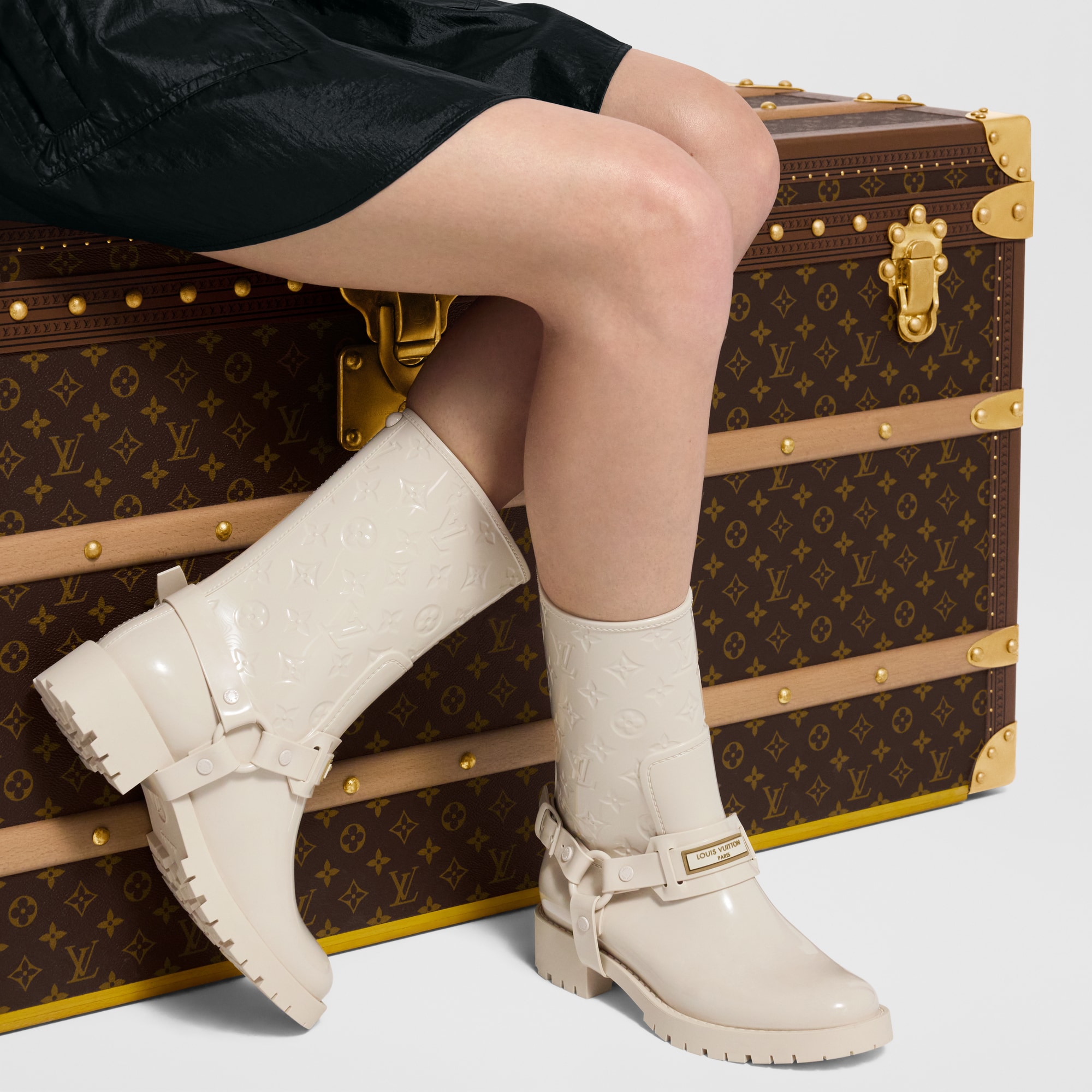  Shoes Boots and Ankle Boots Drops Flat Half Rain Boot | Louis Vuitton ® (Product zoom)