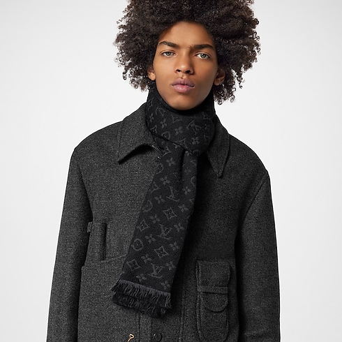 S00 Accessoires Écharpes Écharpe Monogram Classic | Louis Vuitton ® (Zoom produit)