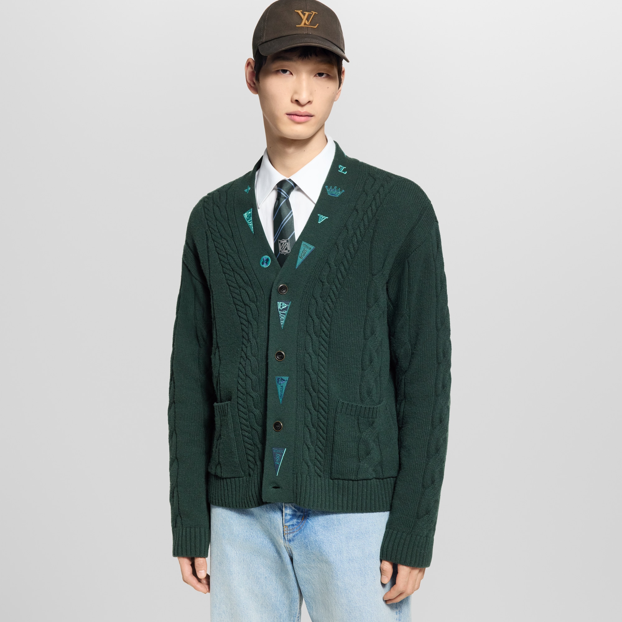  Ready-to-Wear All Ready-to-Wear Embroidered Cable Knit Cardigan | Louis Vuitton ® (Product zoom)