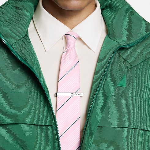 S00 Accessoires Cravates et Pochettes Épingle à cravate LV Vers | Louis Vuitton ® (Zoom produit)