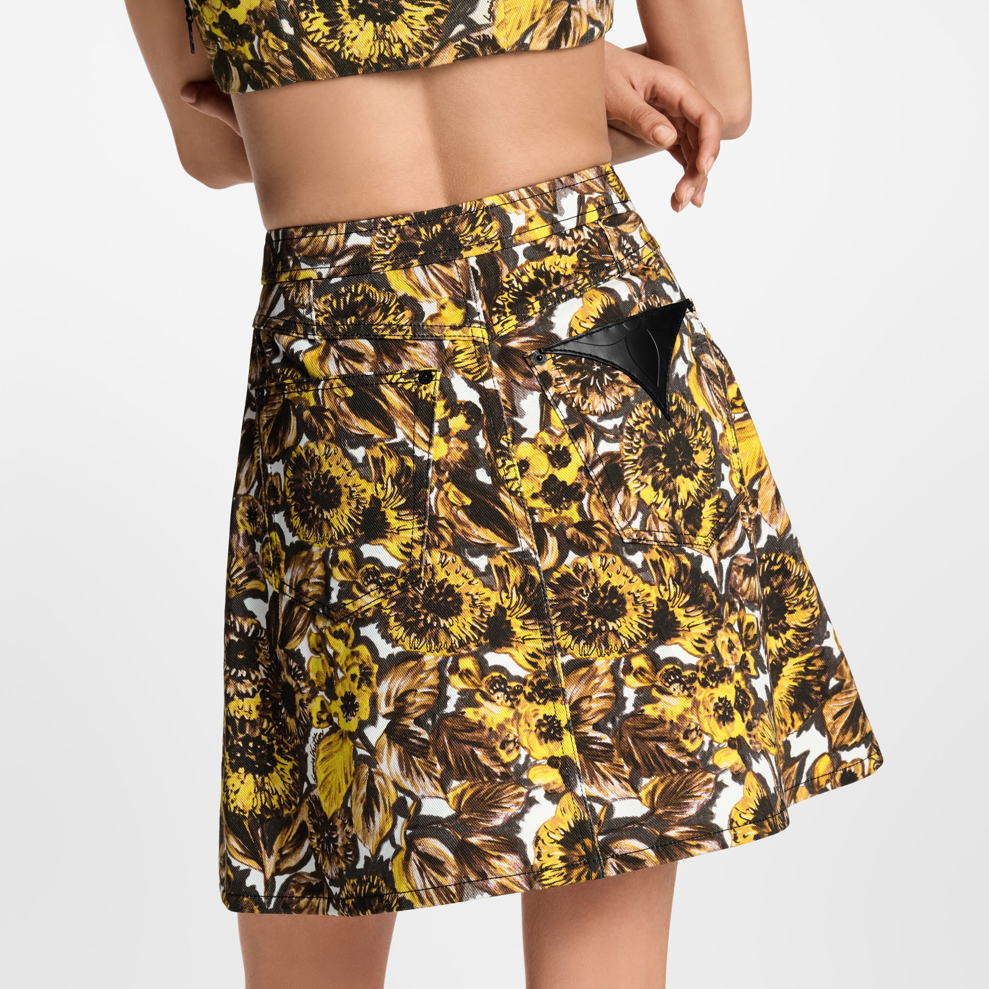  Ready-to-Wear Skirts and Shorts Floral Print Button Front Skirt | Louis Vuitton ® (Product zoom)