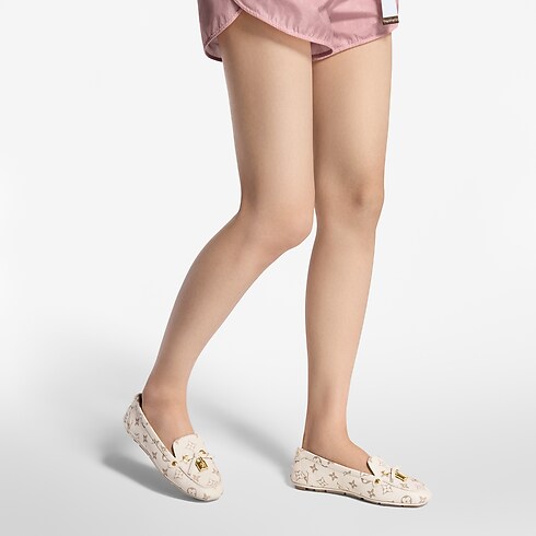Shoes Loafers and Ballerinas Flore Car Shoe | Louis Vuitton ® (Product zoom)