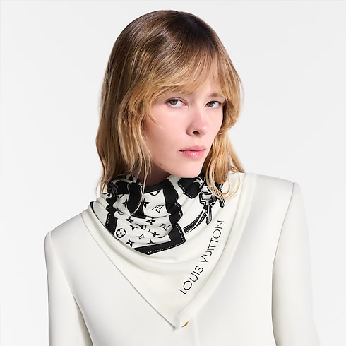 S00 Accessoires Carrés de Soie et Bandeaux Foulard triangle LV Straps | Louis Vuitton ® (Zoom produit)