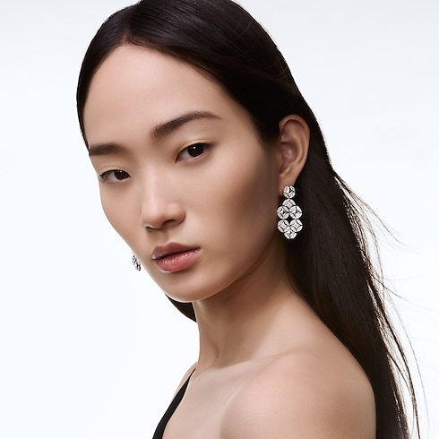 Jewelry Earrings Galaxie Earrings, White Gold and Diamonds | Louis Vuitton ® (Product zoom)