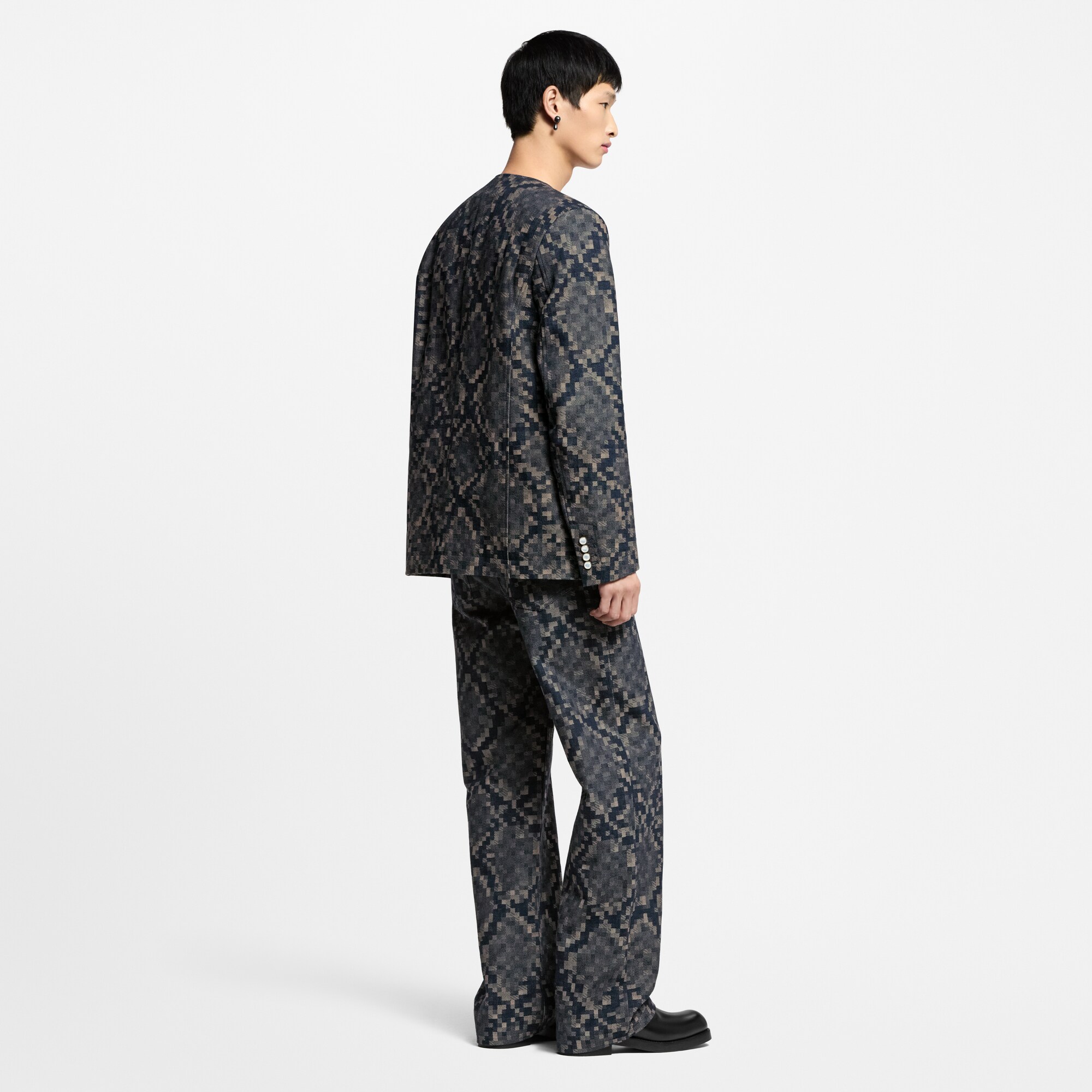  Ready-to-Wear All Ready-to-Wear Graphic Collarless Denim Jacket | Louis Vuitton ® (Product zoom)