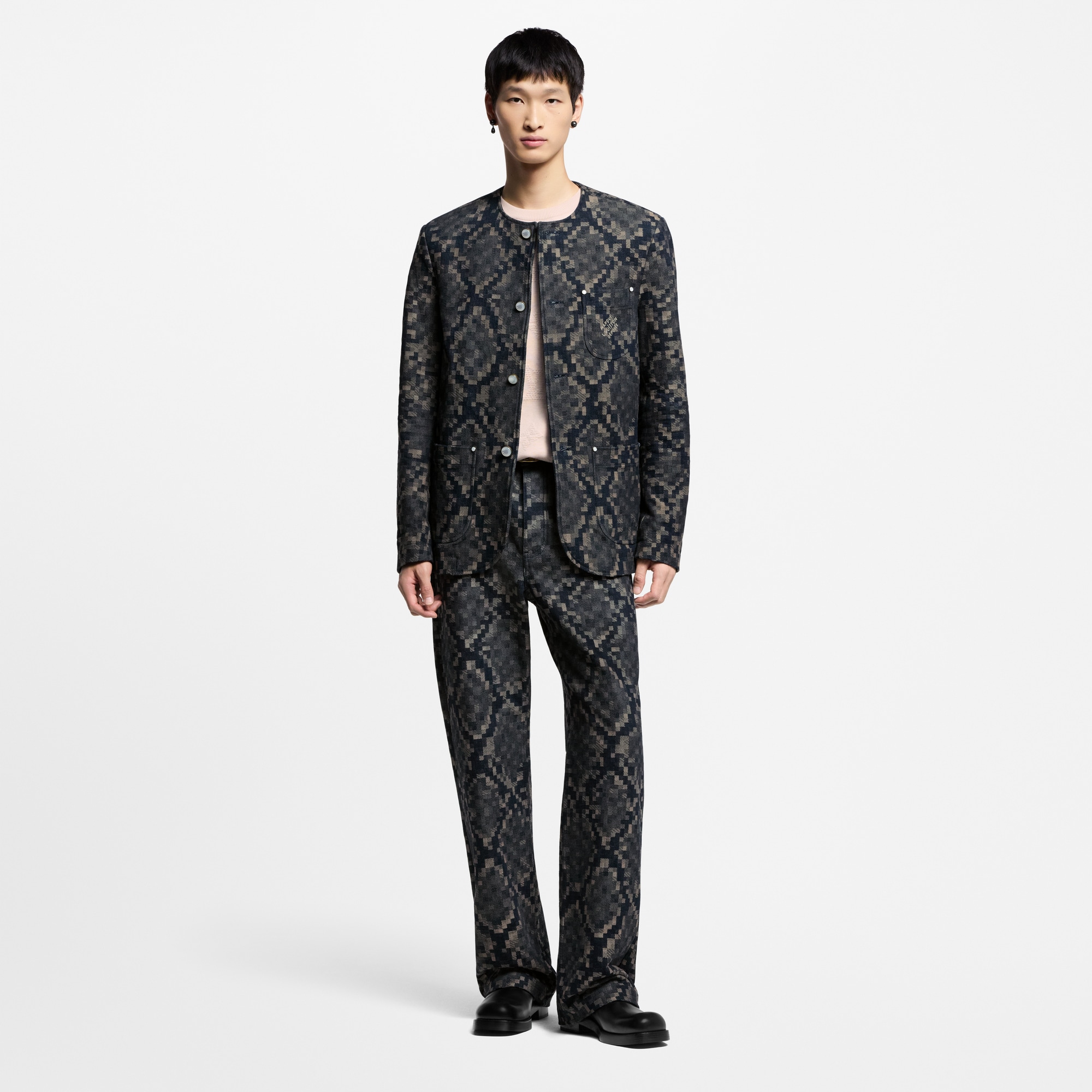  Ready-to-Wear All Ready-to-Wear Graphic Collarless Denim Jacket | Louis Vuitton ® (Product zoom)