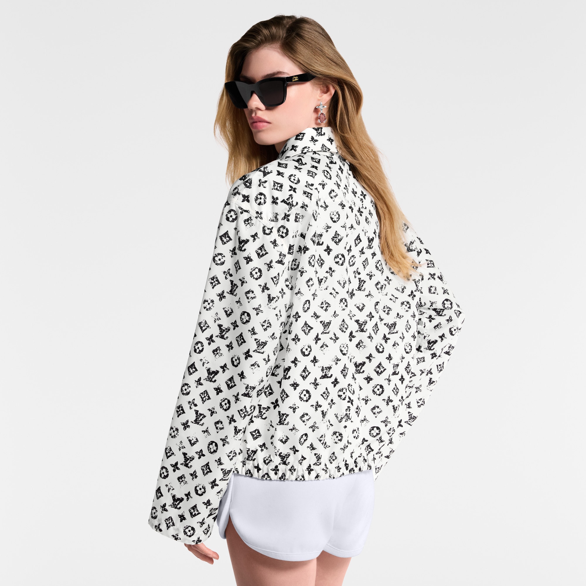  Ready-to-Wear Coats and Jackets Graphic Monogram Zip-Up Jacket | Louis Vuitton ® (Product zoom)