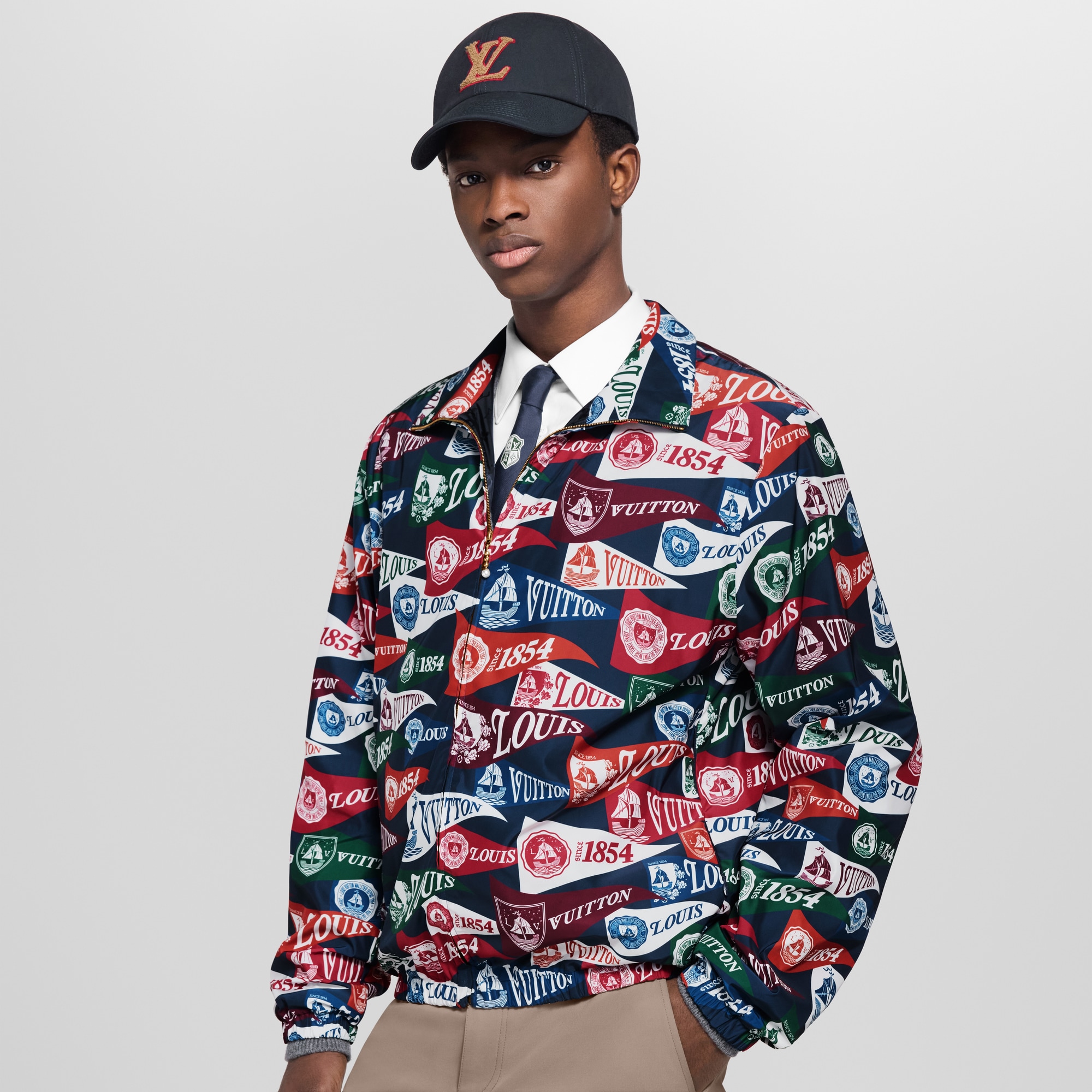  Ready-to-Wear Coats and Outerwear Graphic Windbreaker | Louis Vuitton ® (Product zoom)