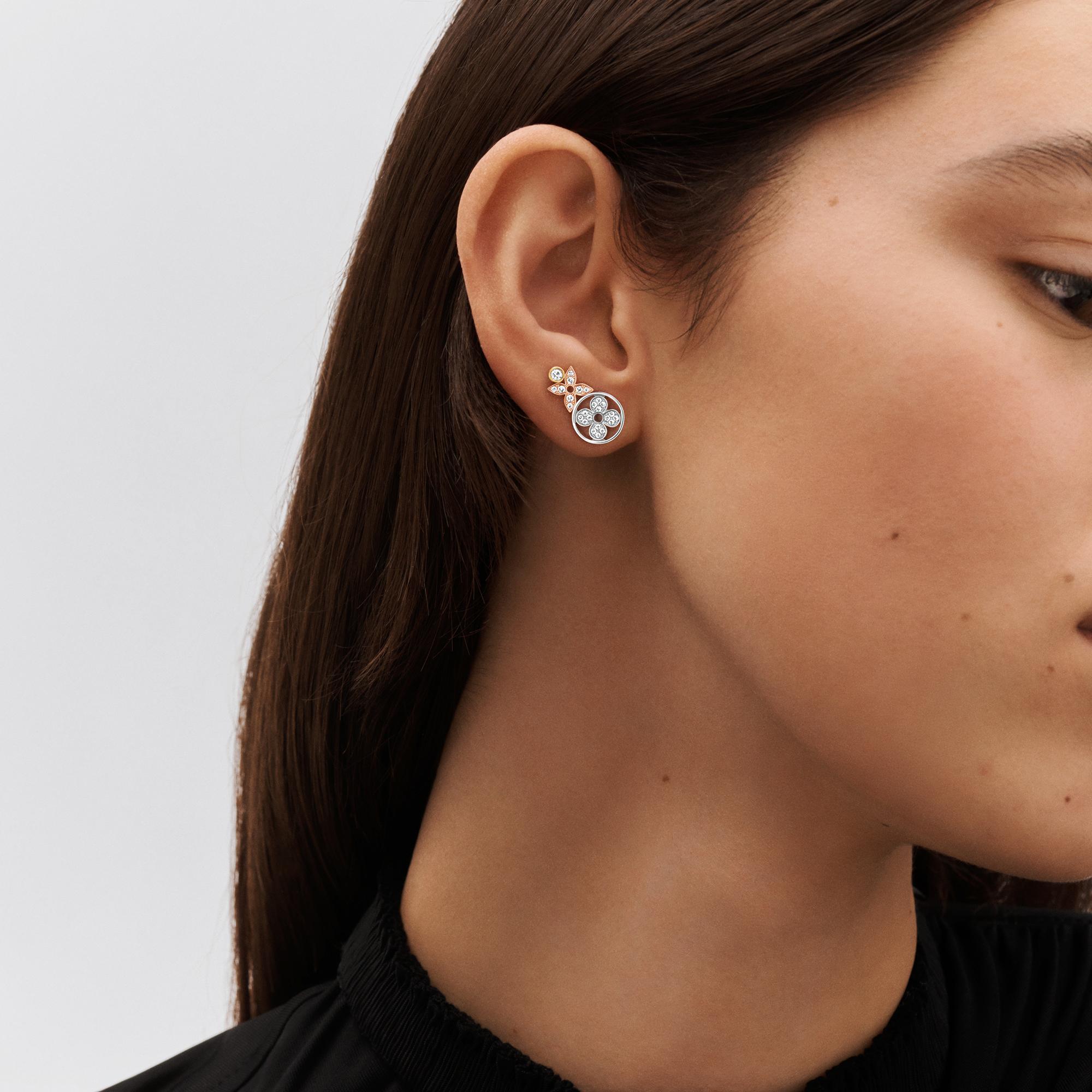  Categories All Fine Jewelry Idylle Blossom Studs, 3 Golds And Diamonds | Louis Vuitton ® (Product zoom)