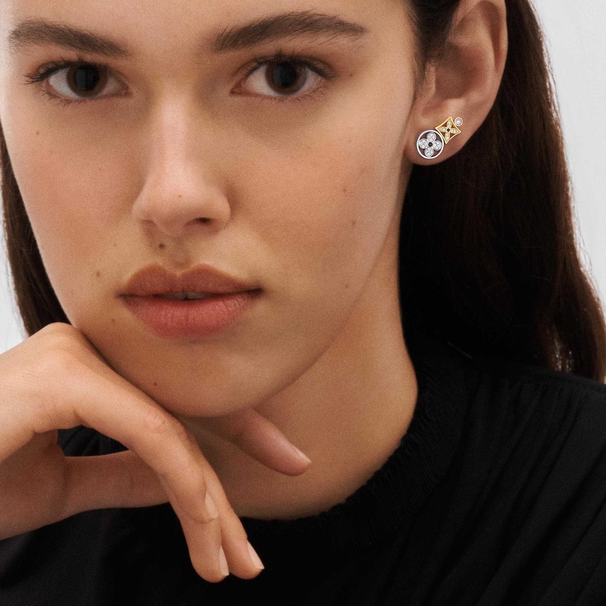  Categories All Fine Jewelry Idylle Blossom Studs, 3 Golds And Diamonds | Louis Vuitton ® (Product zoom)