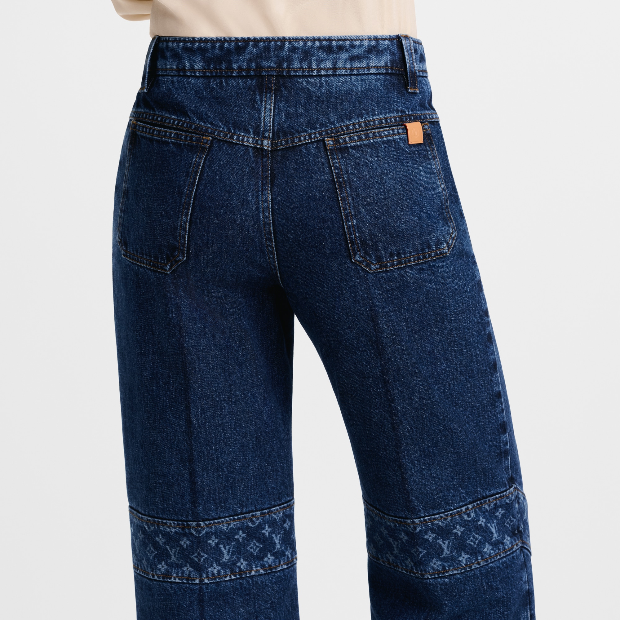  Prêt-à-Porter Pantalons Jean en denim brut à détails Monogram | Louis Vuitton ® (Zoom produit)
