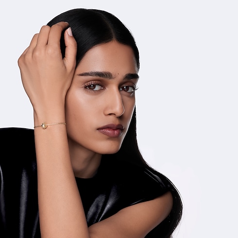Categories Bracelets Le Damier de Louis Vuitton Chain Bracelet, Yellow Gold and Diamonds | Louis Vuitton ® (Product zoom)