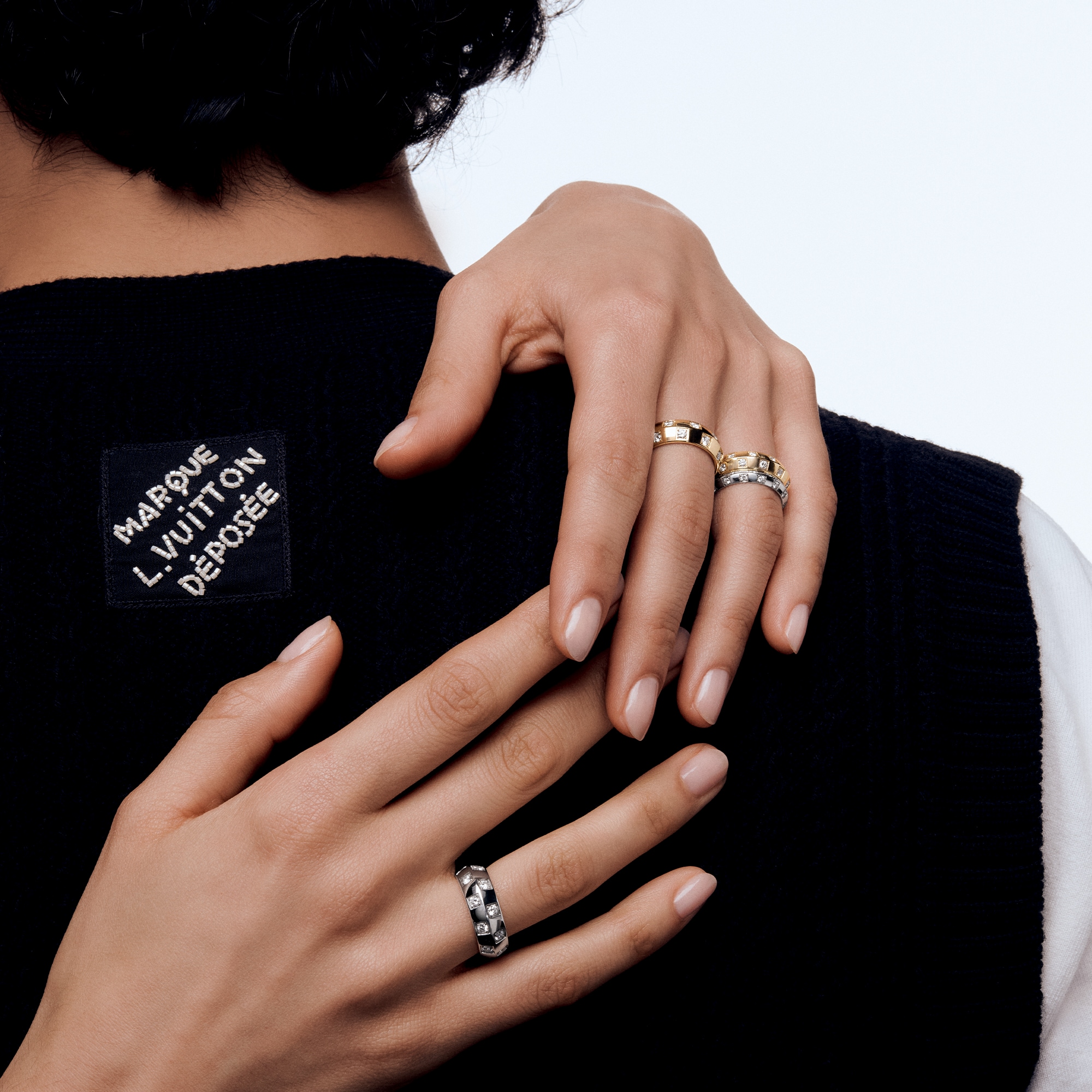  Categories Rings Le Damier de Louis Vuitton Medium Ring, Yellow Gold and Diamonds | Louis Vuitton ® (Product zoom)